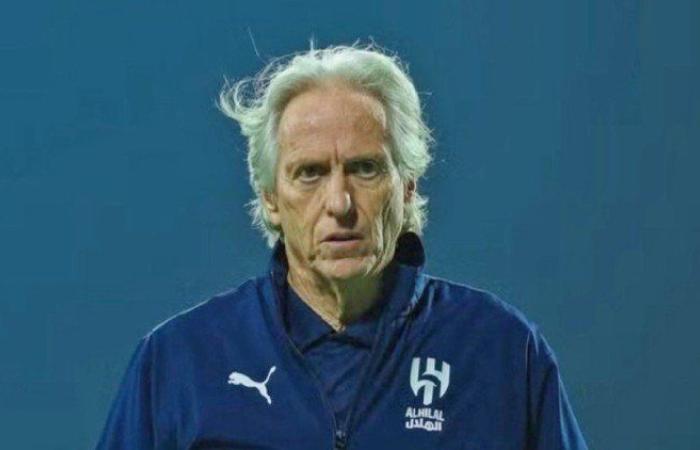 تقارير: الهلال السعودي يقيل مدربه ويكلّف الشلهوب بتدريب الفريق مؤقتاً