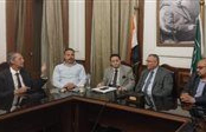 بحضور رئيس الوفد.. اللجنة النوعية للانتخابات تناقش طلبات المرشحين للبرلمان المقبل